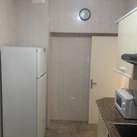 Comfortable And Conveniently Located House Apartman *